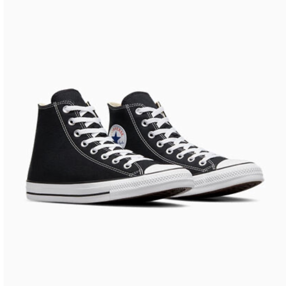 Converse Chuck Taylor All Star Canvas Hi-Top - Unisex Size 6 W / 4 M - NWT